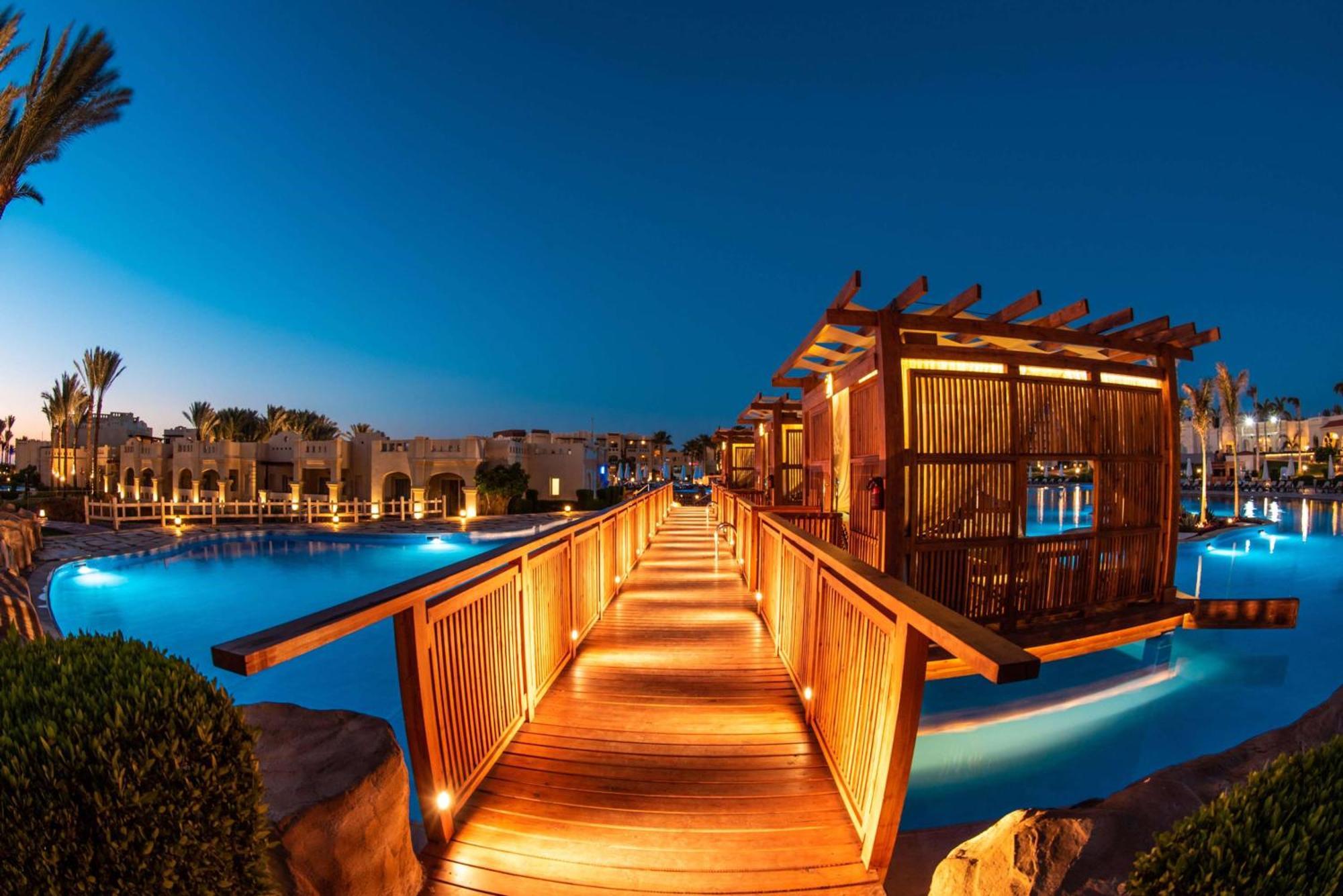 Rixos Sharm El Sheikh - Adults Only 18 Plus - Free Jennifer Lopez Concert Access July 4Th Esterno foto The resort at night
