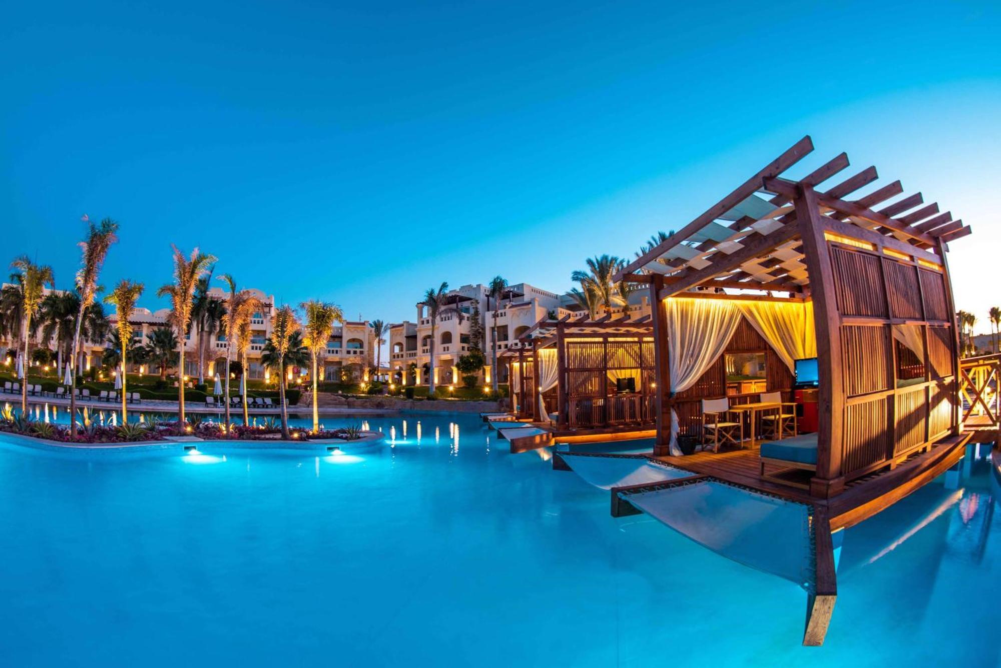 Rixos Sharm El Sheikh - Adults Only 18 Plus - Free Jennifer Lopez Concert Access July 4Th Esterno foto The swimming pool at the resort