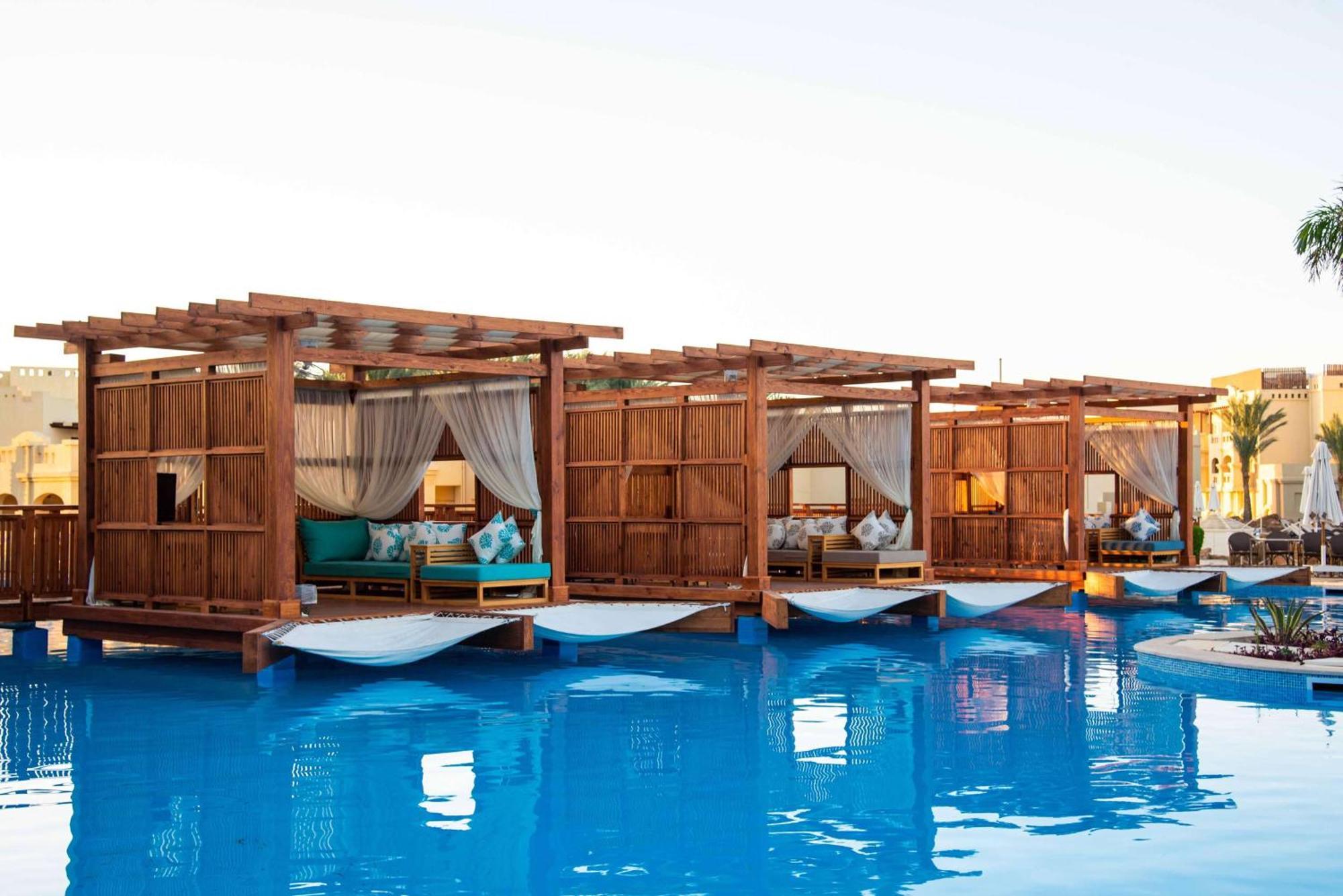 Rixos Sharm El Sheikh - Adults Only 18 Plus - Free Jennifer Lopez Concert Access July 4Th Esterno foto Cabanas at the pool