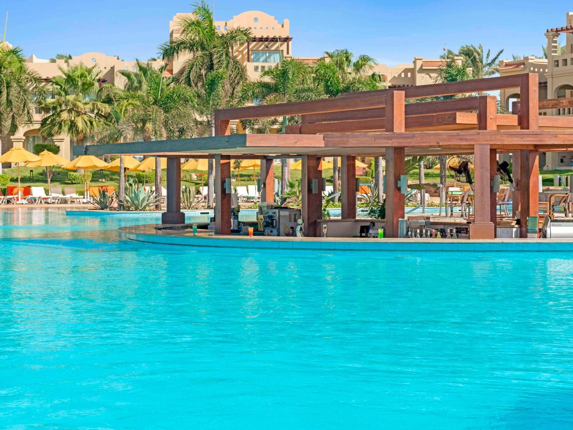 Rixos Sharm El Sheikh - Adults Only 18 Plus - Free Jennifer Lopez Concert Access July 4Th Esterno foto The swimming pool at the Hilton Sharm El-Sheikh